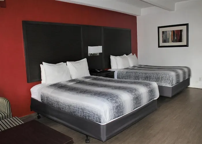 Lamplighter Inn